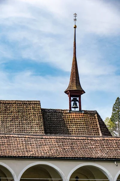 Vertikal Bild Ett Kapell Klocktorn Kapelle Ursula Schweiz — Stockfoto