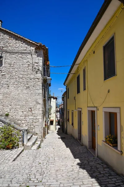 Een Smalle Straat Het Middeleeuwse Dorp Sepino Molise Regio Italië — Stockfoto