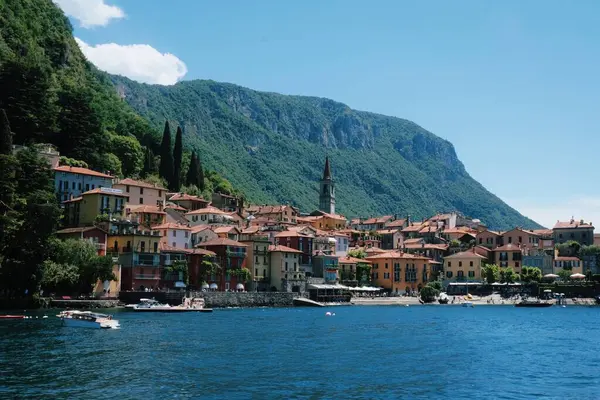 Krásný Záběr Jezero Como Během Dne Itálii — Stock fotografie