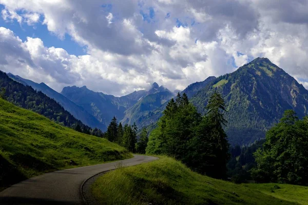 Beautiful Mountain Panorama Valley Blue Sky — Stock Photo, Image