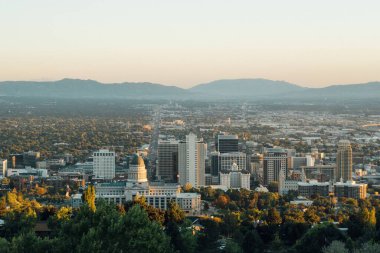 Utah, Salt Lake City şehir merkezinin hava görüntüsü.