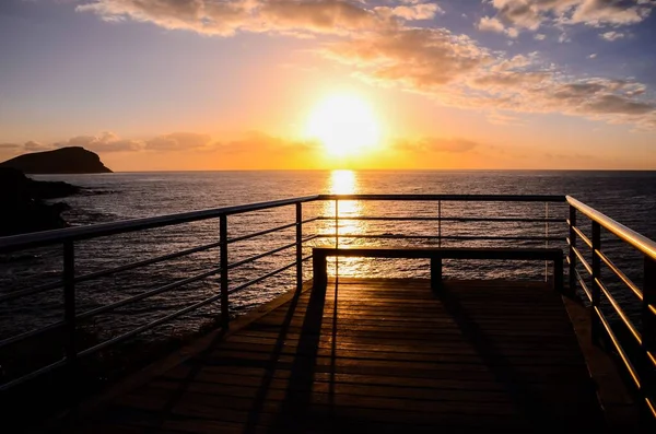 Nascer Sol Num Cais Sobre Oceano Atlântico Tenerife Canárias Espanha — Fotografia de Stock