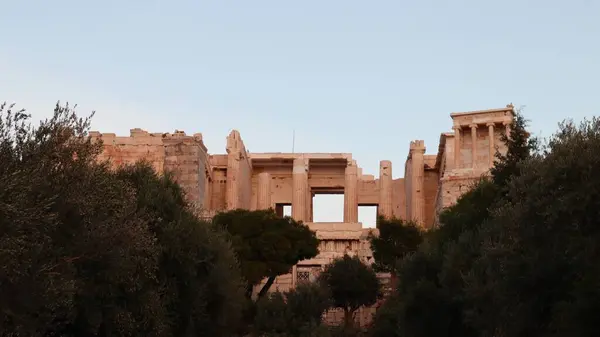Daleki Widok Starożytną Świątynię Partenonu Atenach Grecja — Zdjęcie stockowe