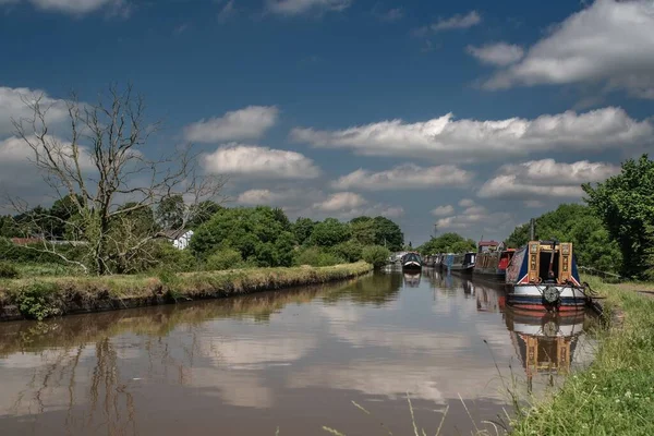 Nantwich Canal Narrowboat Zonnige Dag Landschap Shropshire Union Canal — Stockfoto