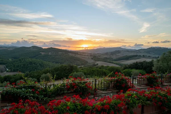 Ein Malerischer Blick Auf Einen Wunderschönen Sonnenuntergang Vom Castello Casole — Stockfoto