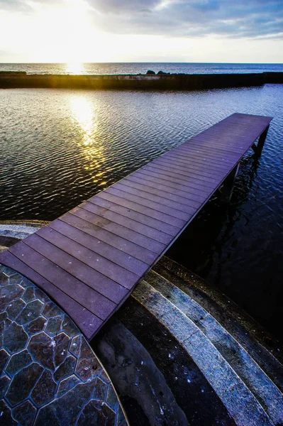 Sonnenaufgang Auf Einem Pier Über Dem Atlantik Auf Teneriffa Kanarische — Stockfoto