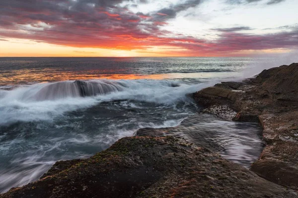 Cascade Rotsen Langs Kustlijn Bij Terrigal Nsw Australië — Stockfoto