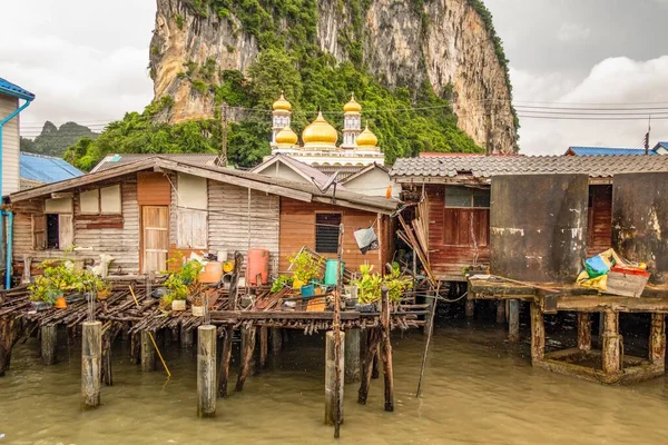 Les Maisons Rustiques Les Dômes Temple Panyi Village Pêcheurs Dans — Photo