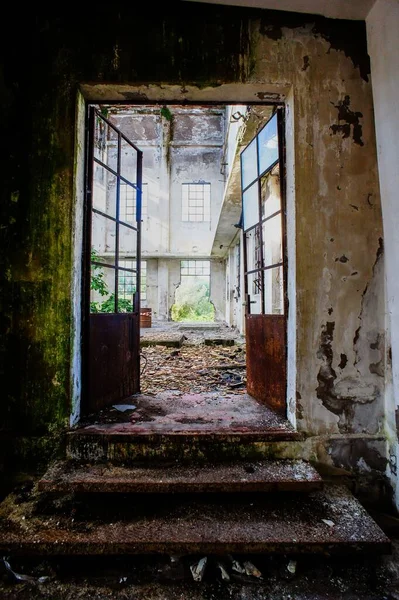 Abandonado Old Ruined Industrial Plant Veneto Itália — Fotografia de Stock