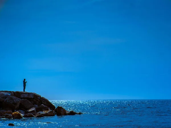 Silhouette Person Breakwater Lake Ontario — Stock Photo, Image