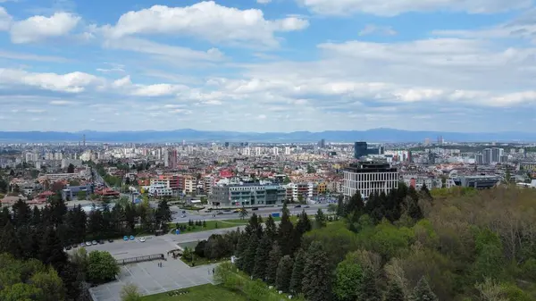 Una Hermosa Vista Paisaje Urbano Bajo Cielo Azul —  Fotos de Stock