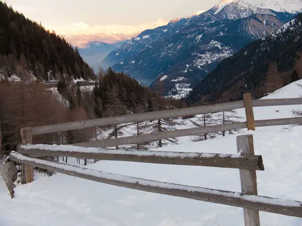 Uitzicht Bergen Bossen Winter Vallorcine Haute Savoie Frankrijk — Stockfoto