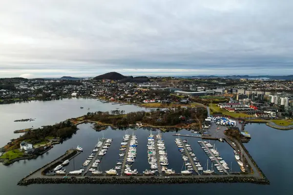 Eine Luftaufnahme Eines Bootsparkplatzes — Stockfoto
