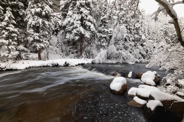 Χειμερινό Χιόνι Στο Middle Vrain Creek Στο Raymond Κολοράντο — Φωτογραφία Αρχείου