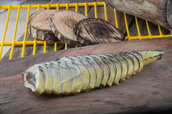 Una Vista Pescado Crudo Caballa Curado Superficie Madera Mariscos Crudos — Foto de Stock