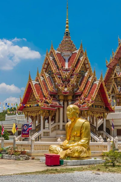 Tayland Suphan Buri Bahçesi Olan Budist Tapınağının Güzel Bir Manzarası — Stok fotoğraf