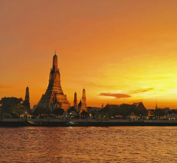 Bangkok Tayland Gün Batımında Arjun Budist Tapınağı — Stok fotoğraf