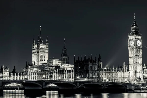 Eine Schöne Aufnahme Des Beleuchteten Stadtbildes Von London Großbritannien Einem — Stockfoto