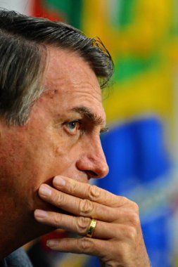 Porto Alegre, Rio Grande do Sul, Brezilya - 29 Haziran 2017: Brezilyalı siyasetçi Jair Bolsonaro basın toplantısında