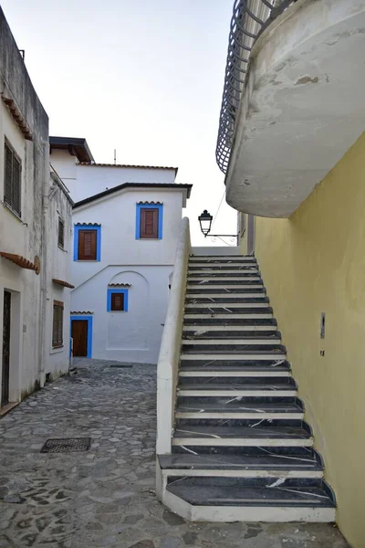 Ένας Στενός Δρόμος Παλιά Κτίρια Στο San Nicola Arcella Χωριό — Φωτογραφία Αρχείου