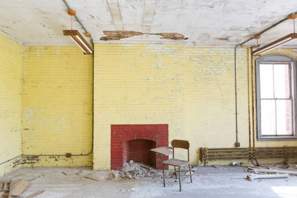 Interior Abandonado Arruinado Edifício — Fotografia de Stock