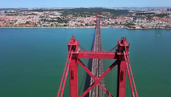Abril Brug Taag Naar Lissabon Portugal — Stockfoto