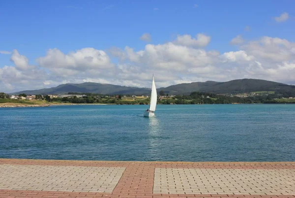 Velero Río Foz Galicia España —  Fotos de Stock