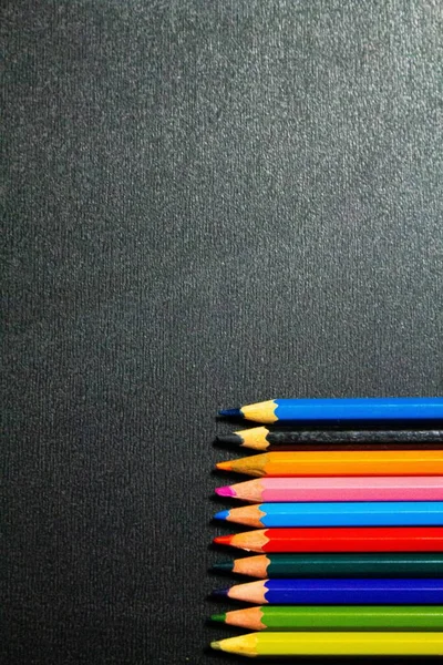 Crayons Couleur Sur Tableau Noir Schoolstart — Photo