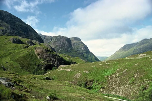 Een Prachtig Groen Landschap Three Sisters Glencoe Park Schotland — Stockfoto