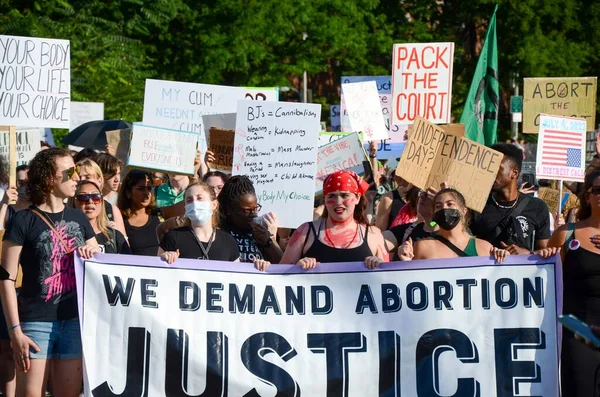 Participants Holding Pro Abortion Banner Marching Brooklyn Bridge New York — Stock Photo, Image