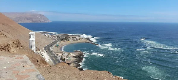 Luftaufnahme Einer Küste Bei Arica Chile Mit Dem Ozean Hintergrund — Stockfoto