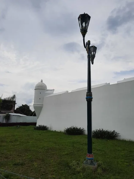 Veduta Parziale Muro Bianco Con Angolo Decorativo Del Palazzo Del — Foto Stock