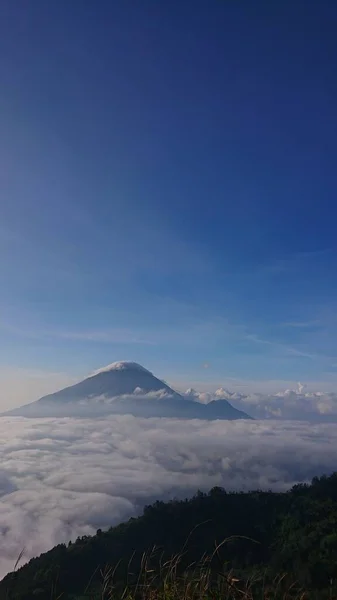 Breathtaking View Mountain Clouds — Stock Photo, Image