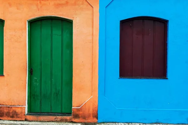 Lindas Fachadas Casa Laranja Velha Porta Verde Lado Outra Casa — Fotografia de Stock