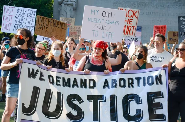 Participants Holding Pro Abortion Banner Marching Brooklyn Bridge New York — Stock Photo, Image