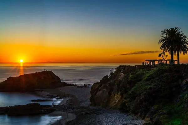 Splendida Vista Sulla Costa Del Paesaggio Marino Durante Alba — Foto Stock