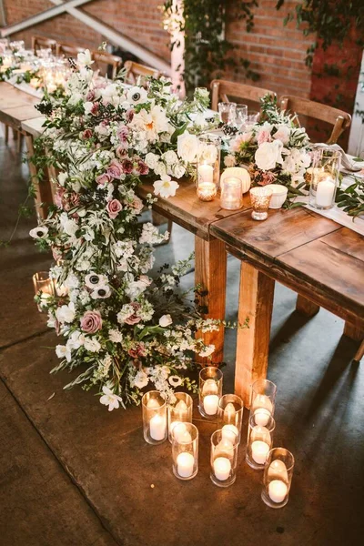 Flower Candles Cascading Wooden Table Wedding — Stock Photo, Image