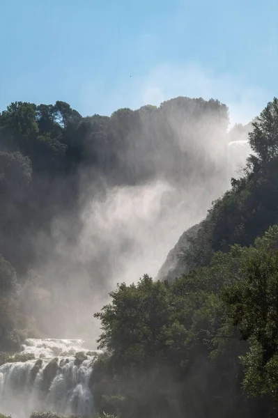 Pohled Vodopád Marmore Pěnu Itálii Slunečného Dne — Stock fotografie