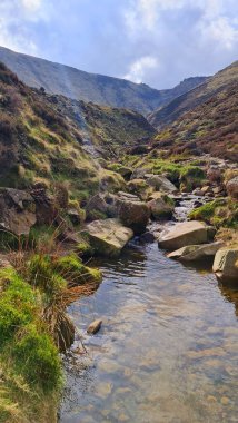 Grindsbrook Clough 'un peyzaj fotoğrafçılığı ulusal park Peak District - İngiltere