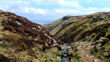 Umut Vadisi 'nin manzara fotoğrafçılığı İngiltere' nin Peak bölgesinde ulusal park bölgesinde yer almaktadır.