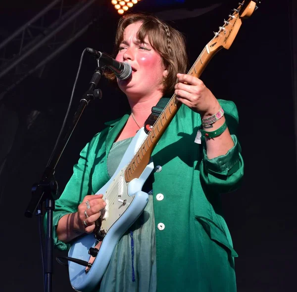 Cantante Compositora Katy Pearson Actuación Festival Bristol Sounds Con Otros —  Fotos de Stock