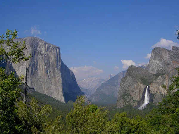 Uma Paisagem Parque Nacional Yosemite Nas Montanhas Sierra Nevada Califórnia — Fotografia de Stock