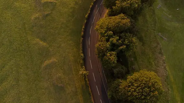 Vue Aérienne Une Route Traversant Des Champs Verts Campagne — Photo