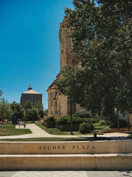 Lawrence Kansas Luglio 2022 Ascher Plaza Insegna Vicino Museo Storia — Foto Stock