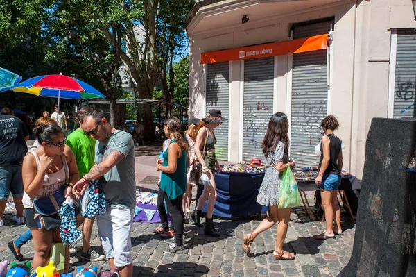 People Buy Clothes Souvenirs San Telmo District — Stock Photo, Image