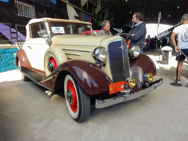 아르헨티나 Avellaneda Argentina May 2022 Vintage Beige Brown 1934 Chevrolet — 스톡 사진