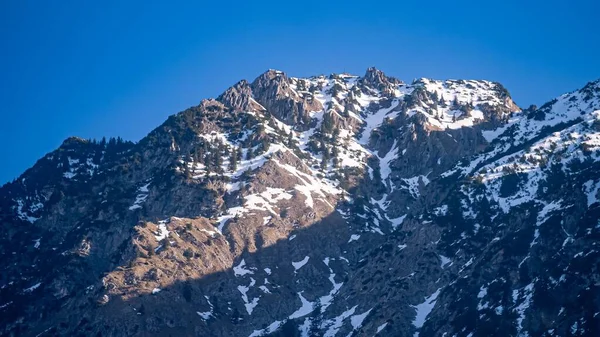 Een Close Van Beierse Alpen Tegen Een Blauwe Lucht Allgau — Stockfoto