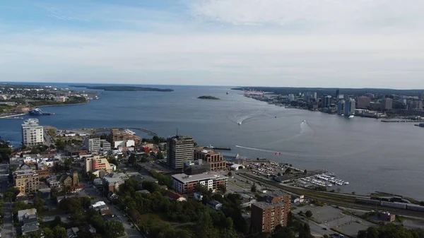 Vista Aérea Dartmouth Puerto Halifax Nueva Escocia Canadá Bajo Cielo —  Fotos de Stock