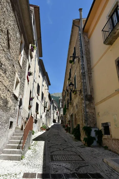 Una Stradina Circondata Edifici Pietra Località San Donato Val Comino — Foto Stock