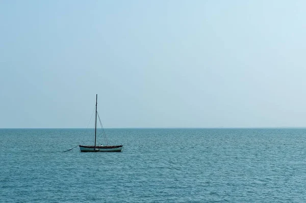 Порожній Човен Північній Частині Моря Острові Галліг Хуж Німеччина — стокове фото